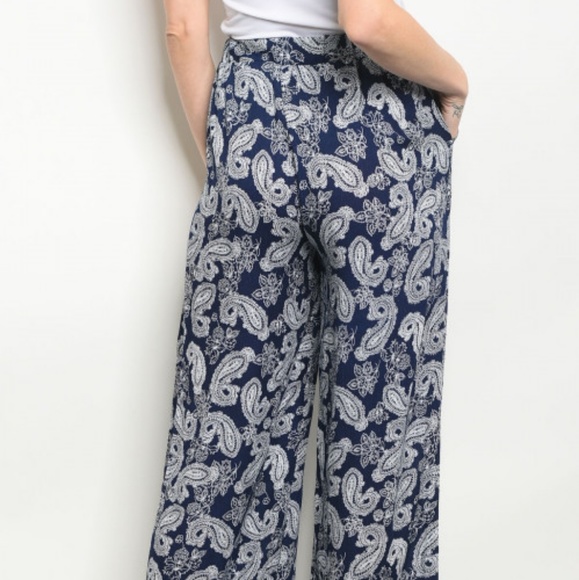 2 LEFT! Navy paisley print wide leg pants - Picture 4 of 5